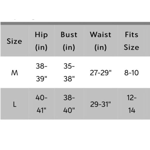 Bell Sleeve Textured Blouse M-L - Picture 7 of 8